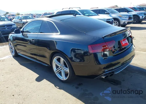 2013 Audi S5 3.0T Premium Plus z USA, uszkodzony, nr VIN WAUVGAFR5DA053416